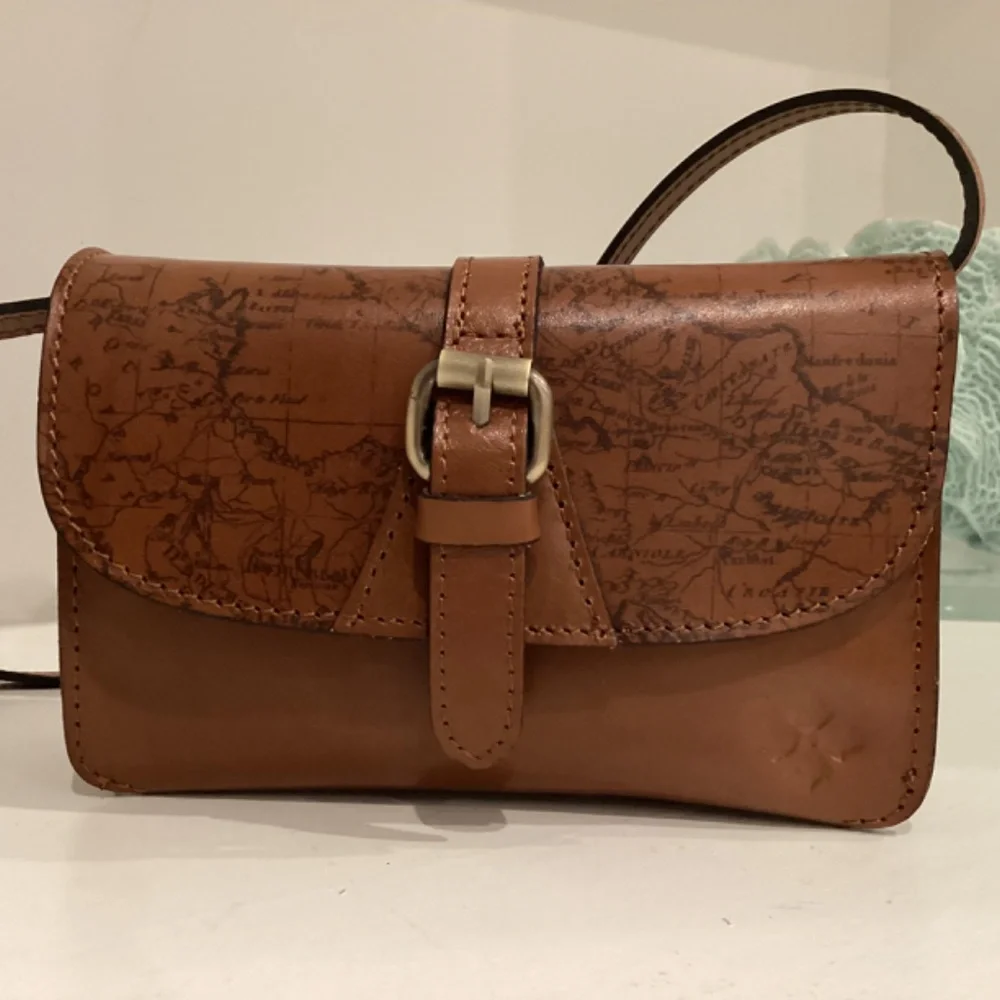 REDUCED NWT PATRICIA NASH BROWN LEATHER MAP SMALL CROSS BODY PURSE BAG